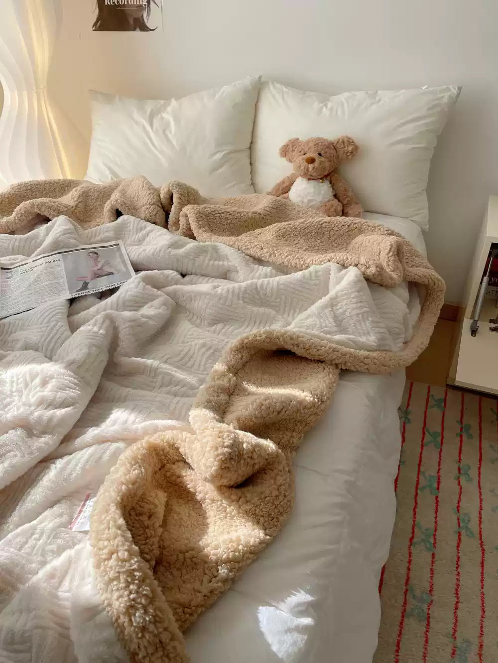 Cloudcurl Textured Plush Sherpa Throw Blanket, Jacquard Cozy Layer for Couch and Bed