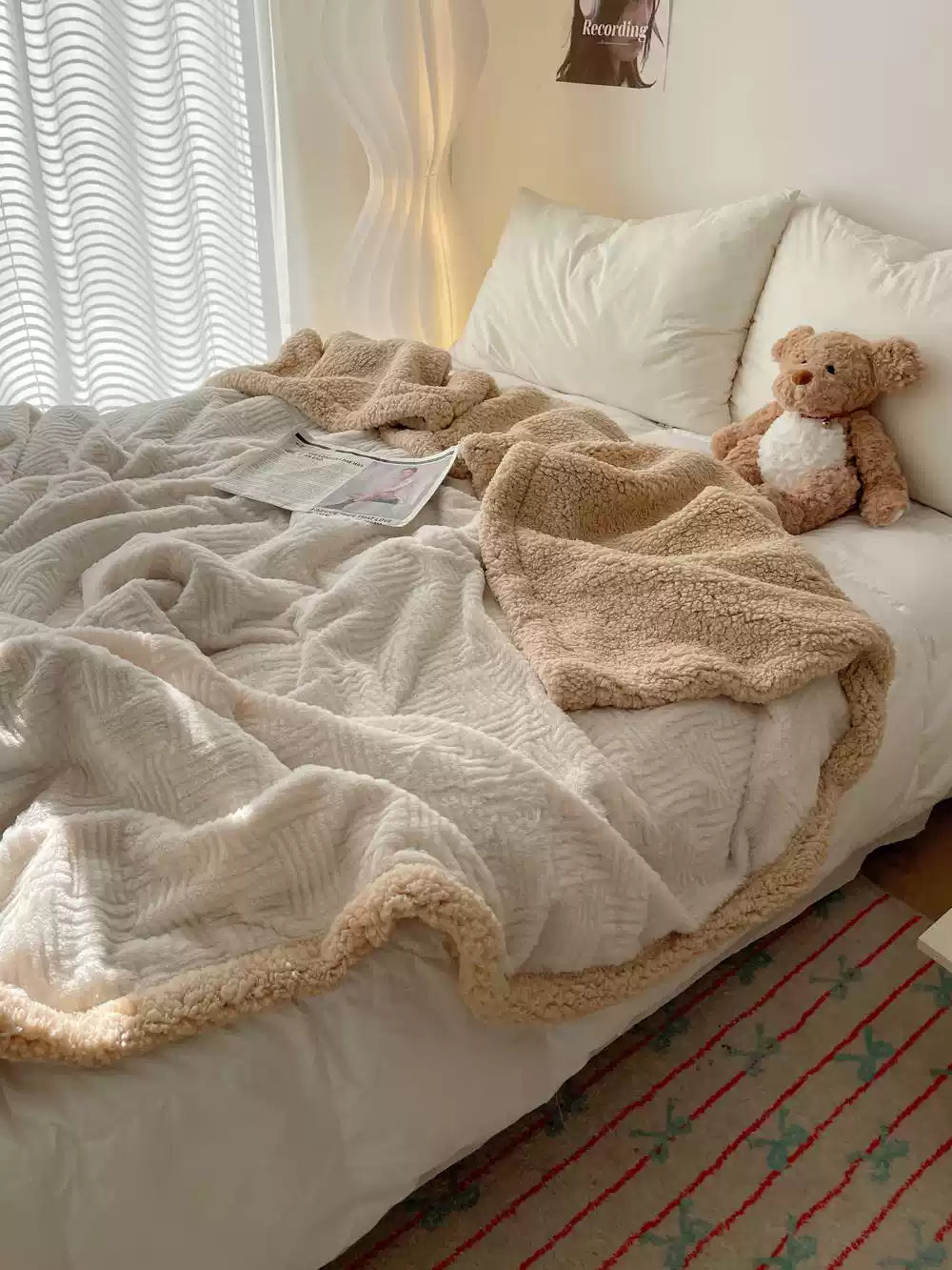 Cloudcurl Textured Plush Sherpa Throw Blanket, Jacquard Cozy Layer for Couch and Bed