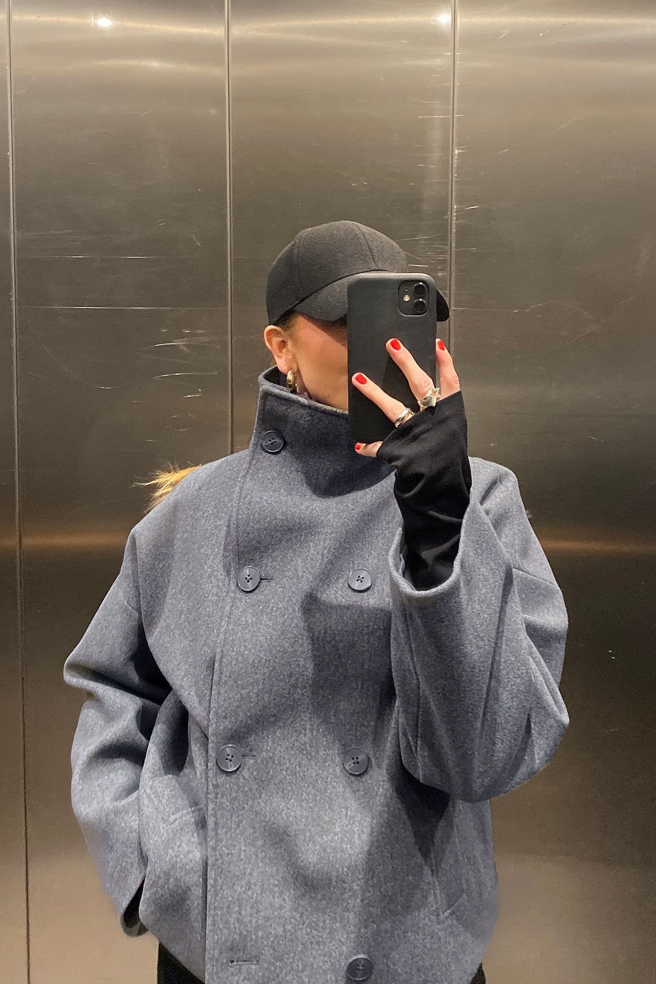 <em><strong>Ilyana.B</strong></em>