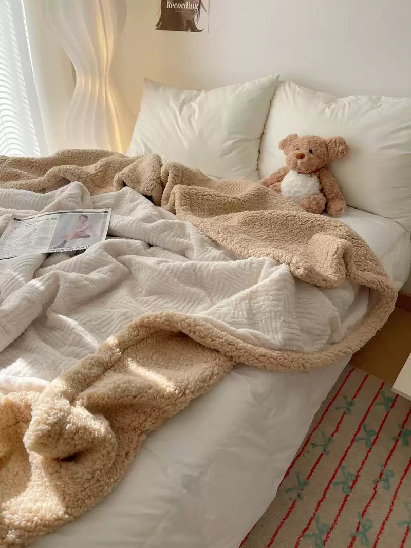 Cloudcurl Textured Plush Sherpa Throw Blanket, Jacquard Cozy Layer for Couch and Bed